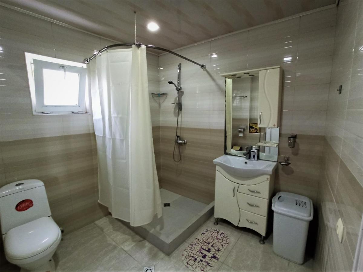 Guesthouse Lilia &Wine Celler Telavi Ngoại thất bức ảnh