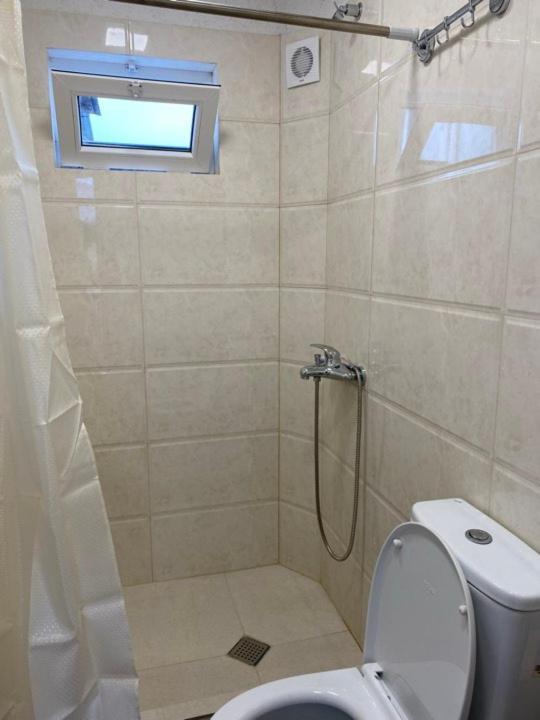 Guesthouse Lilia &Wine Celler Telavi Ngoại thất bức ảnh