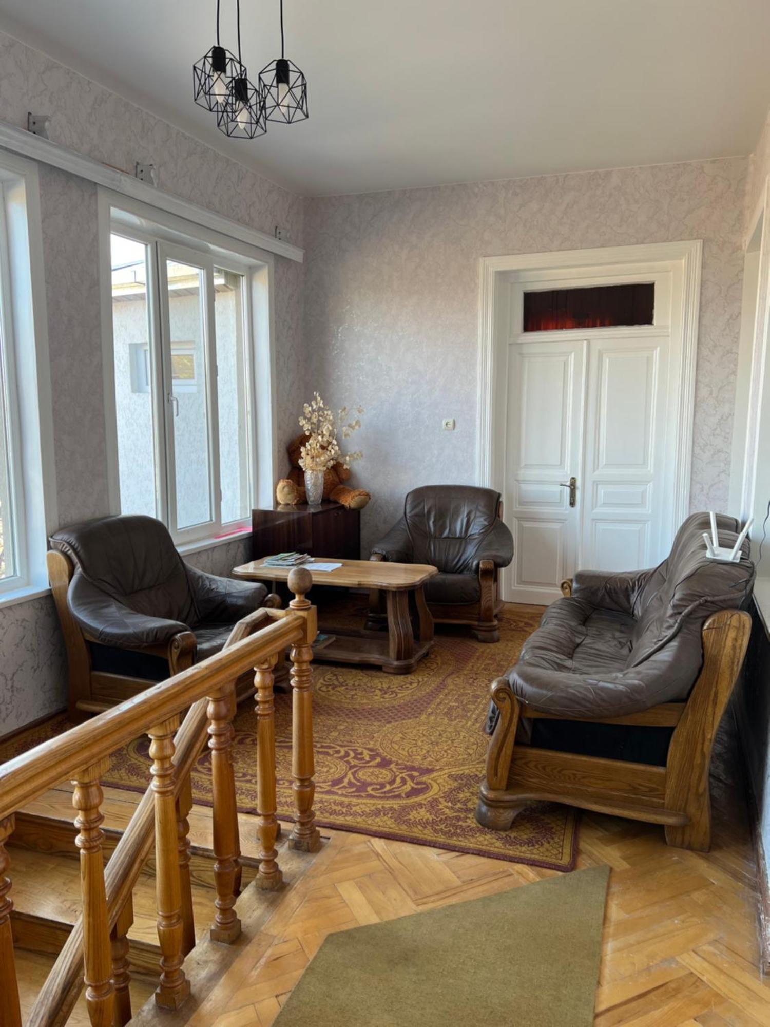 Guesthouse Lilia &Wine Celler Telavi Ngoại thất bức ảnh